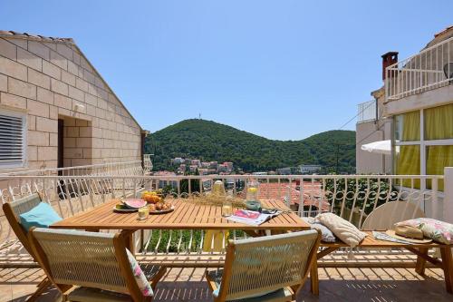 Luxe Retreat in Lapad Seaside