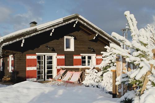 Chalet du Skieur avec services Collection Chalets des Fermes — 4-Star Luxury Hotel in Megeve, France