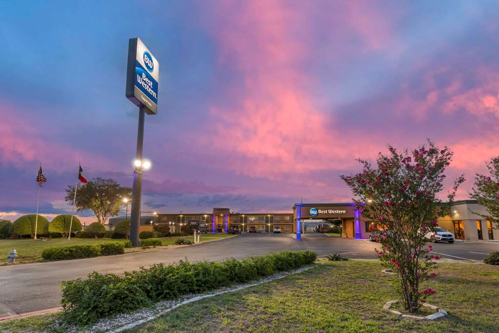 Best Western Taylor Inn — hotel in Taylor