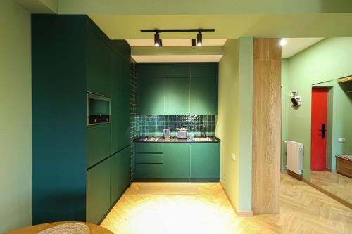 Chic 1BR Apt in Moedani complex By Wehost