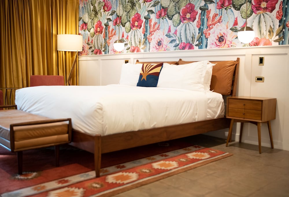 Rise Uptown Hotel - photo 16