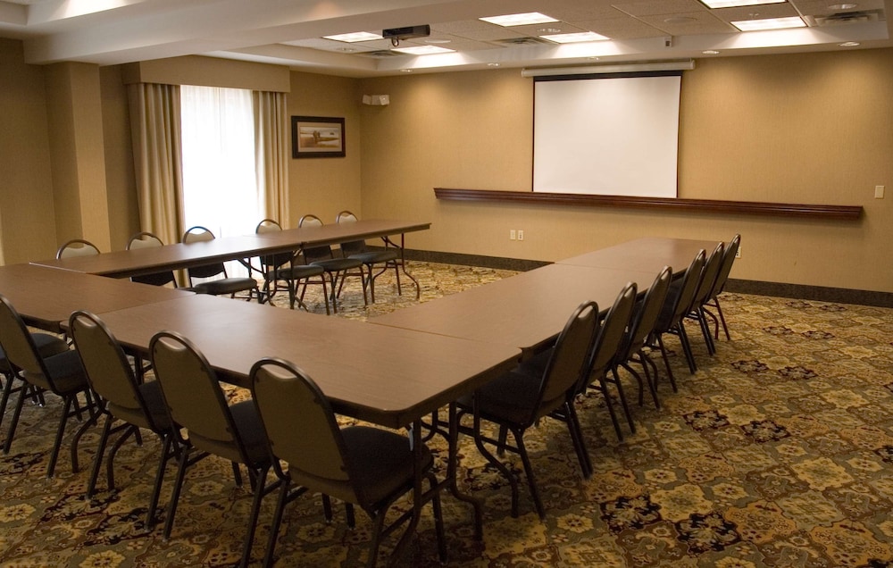 Hampton Inn & Suites Lino Lakes - photo 48