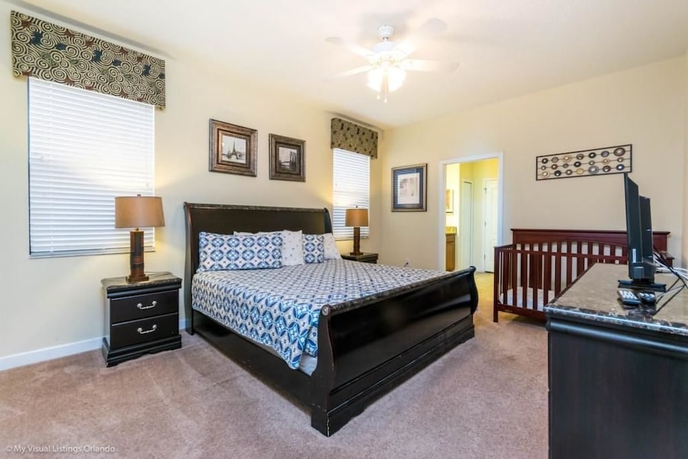 Amazing Champions Gate 9 Bedrom 5 Bath - photo 2