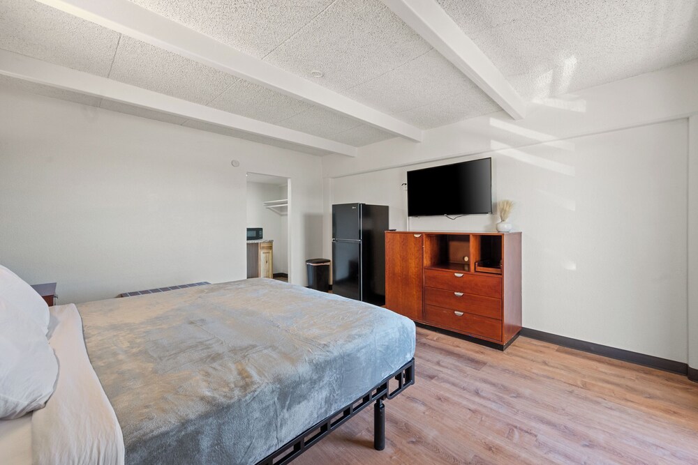 Southern Springs Extended Stay - photo 10