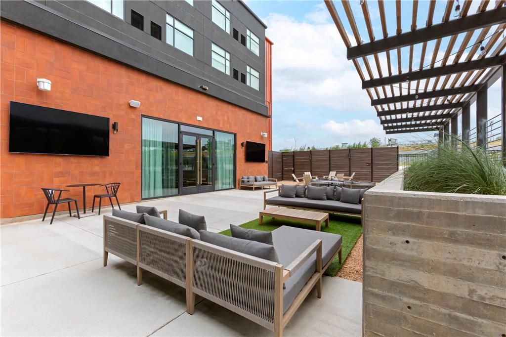 Cambria Hotel Austin Airport - photo 60