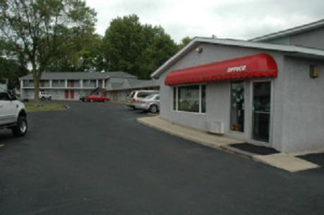 Lakeview Inn - photo 11