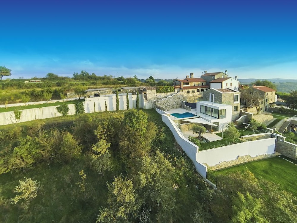 Top luxury experience with villa Monte — 4-Star Luxury Hotel in Buje, Croatia