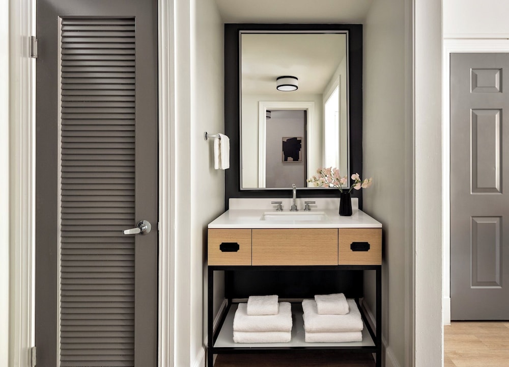 Kimpton Brice Hotel by IHG - photo 32
