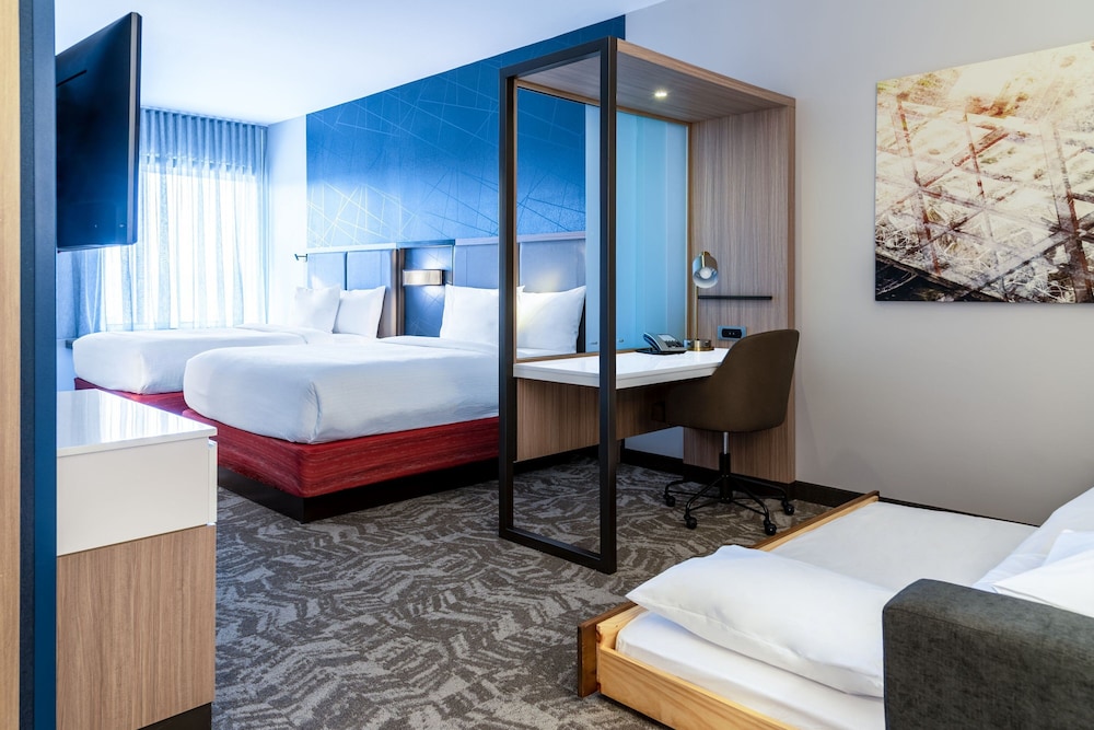 SpringHill Suites by Marriott Overland Park Leawood - photo 8