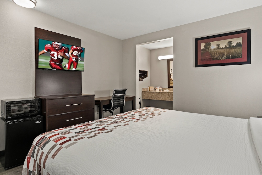 Red Roof Inn Spartanburg I 85 - photo 11