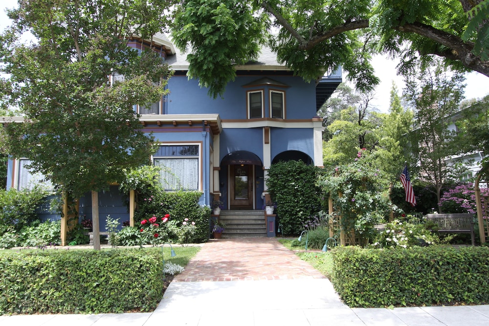 Napa Inn - photo 69