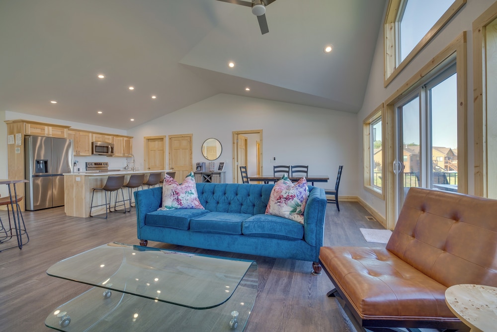 Lakefront Escape Mins to Buckhorn State Park — 4-Star Luxury Hotel in New Lisbon, United States