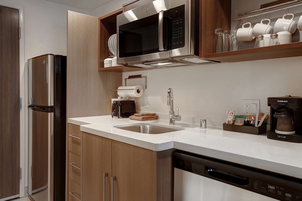 Home2 Suites by Hilton Garden Grove Anaheim - photo 13