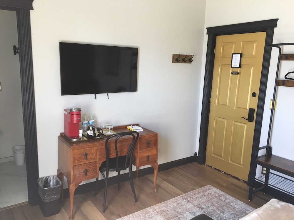 Hotel Stevenson - photo 8