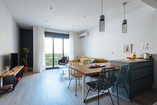 Apartamento Alameda — 4-Star Luxury Hotel in Sevilla, Spain