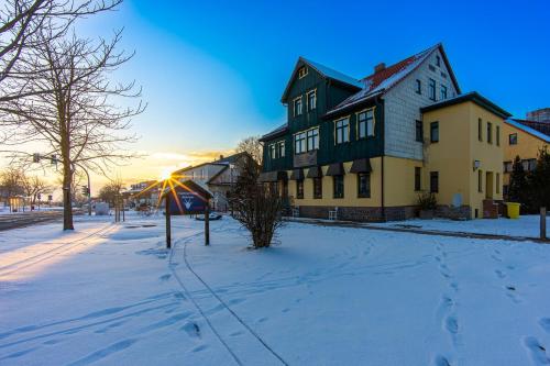 Themenhotel Rehlein - last minute hotel in Thale