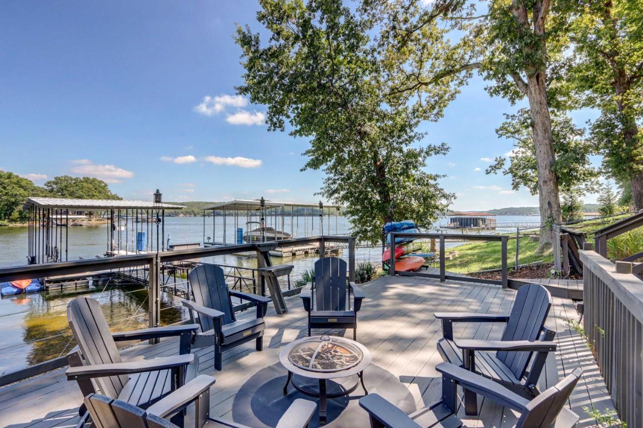 Dock And Kayaks Lakefront Retreat In Sunrise Beach — Osage Beach