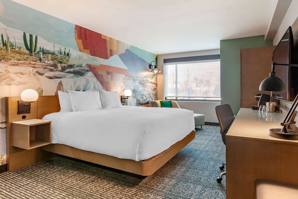 Cambria Hotel Downtown Phoenix Convention Center - photo 12