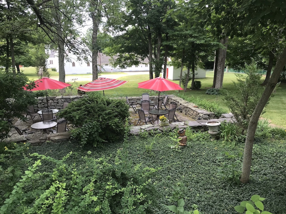 Spring Hill Inn - photo 35
