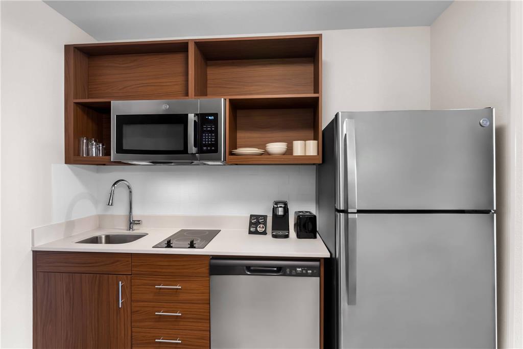 Everhome Suites Bastrop - photo 33