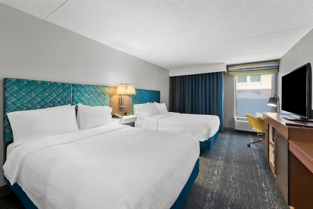 Hampton Inn & Suites Newtown - photo 58
