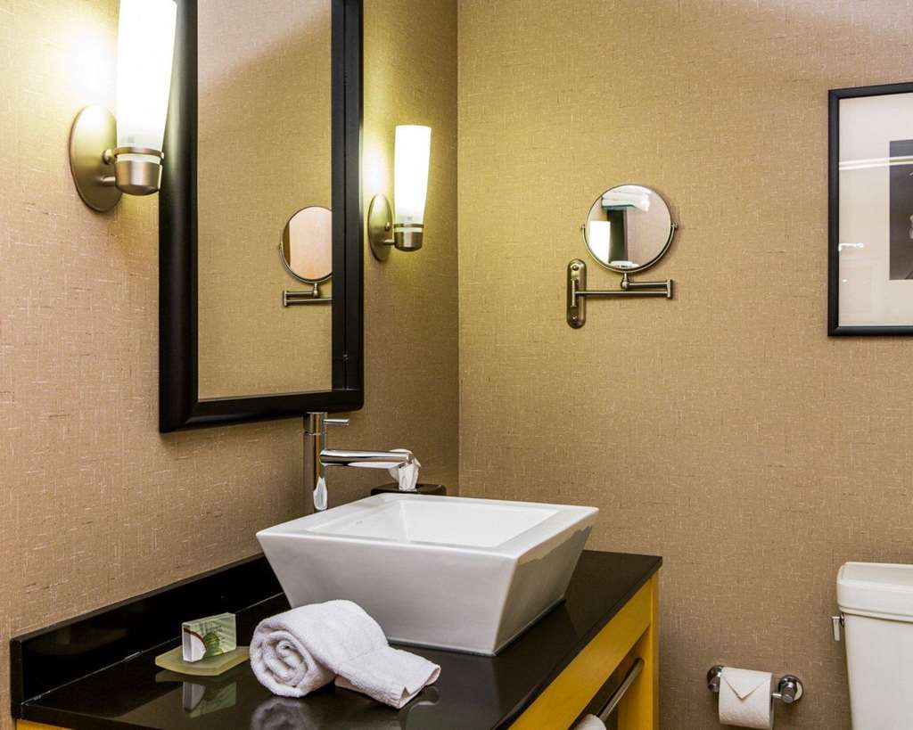 Cambria Hotel Traverse City - photo 21