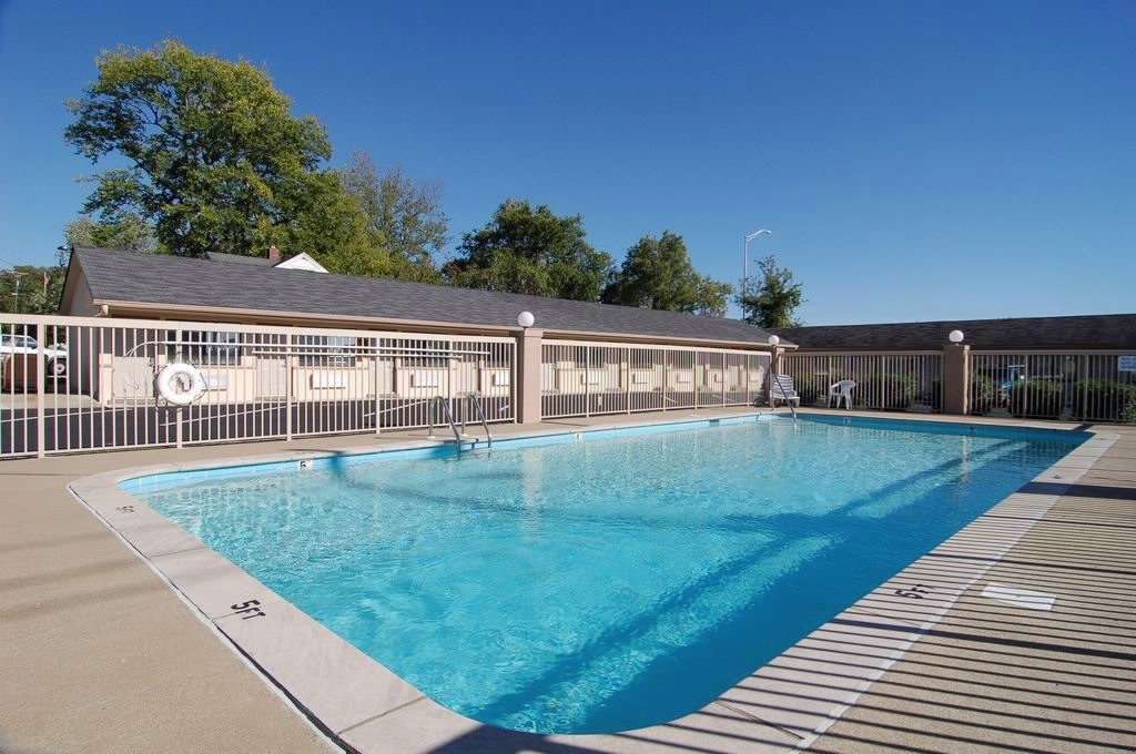 Rodeway Inn Goodlettsville South - photo 21
