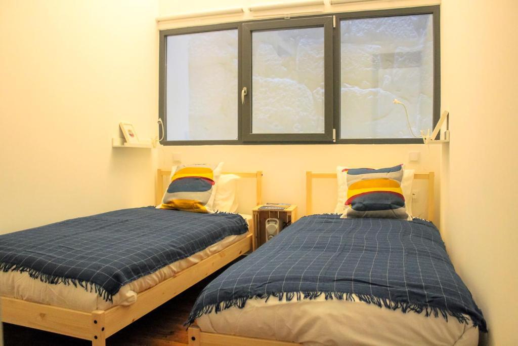 Bonjardim Flats T2 com Varanda — 4-Star Luxury Hotel in Porto, Portugal