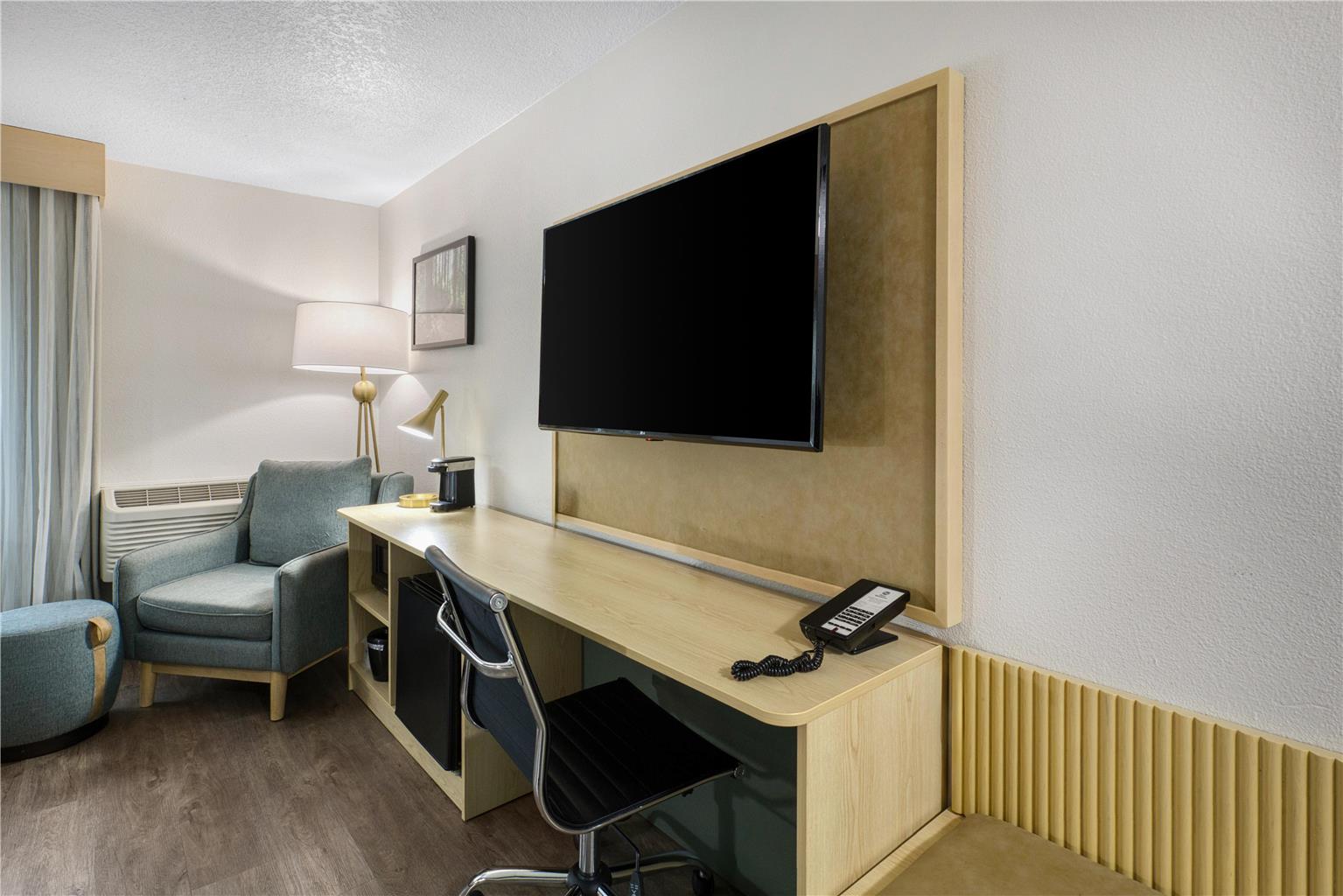 Best Western Portland West Beaverton - photo 13
