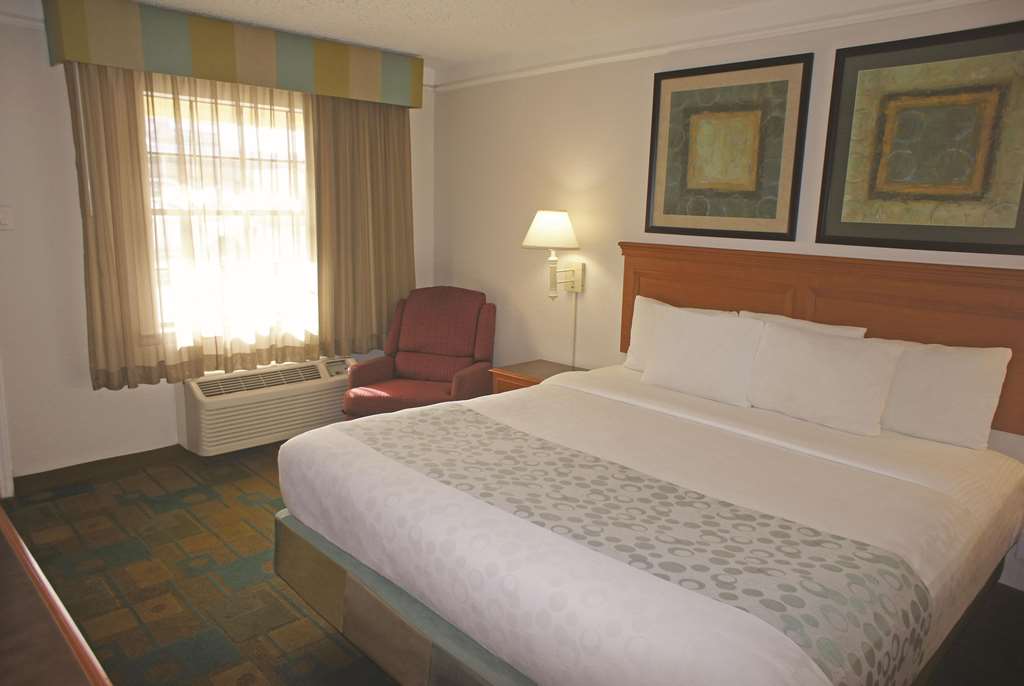 La Quinta Inn by Wyndham Austin Oltorf - photo 19