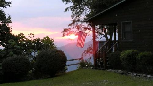 Bryson City Spectacular Views Heaven’s Gate in Bryson City, United States