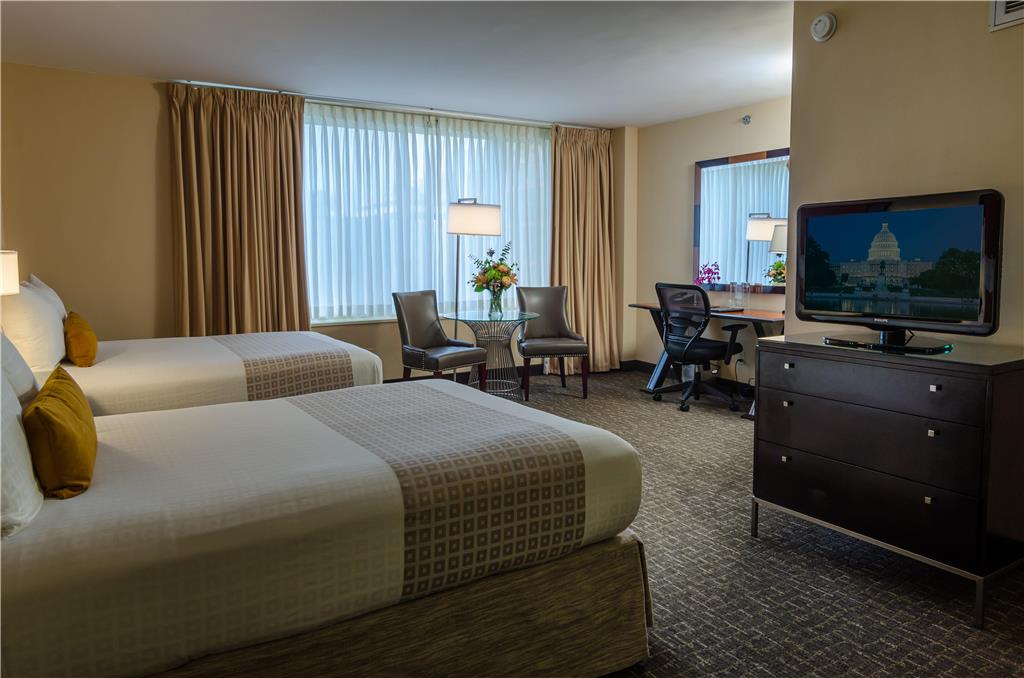 Beacon Hotel & Corporate Quarters - photo 8