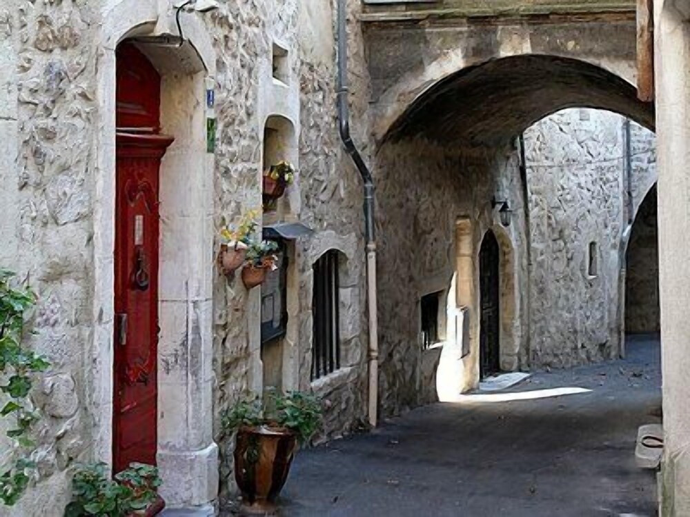 Logis Hôtel Le Prieuré — hotel in Bourg-Saint-Andeol