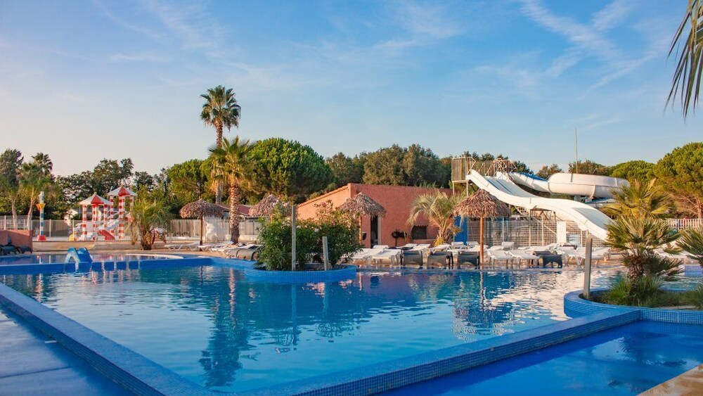 Camping Le Pearl Village Club — 4-Star Luxury Hotel in Argelers, France