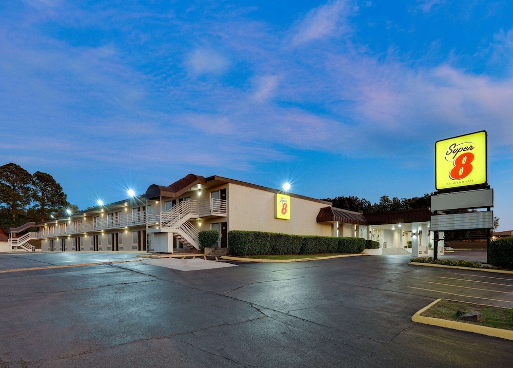 Super 8 by Wyndham Fort Smith - photo 12
