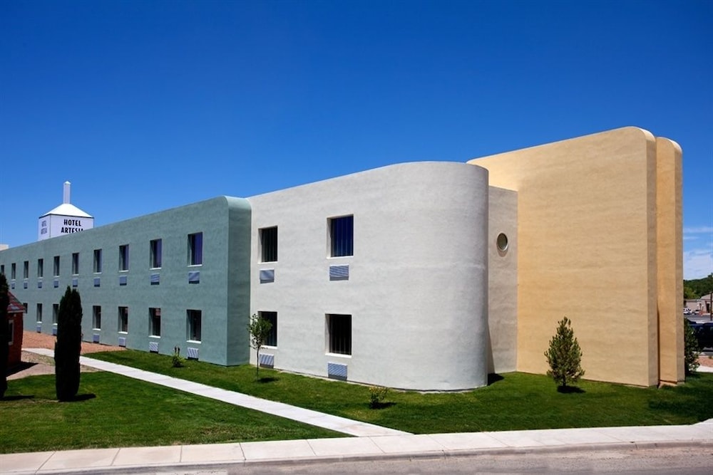 Spark by Hilton Artesia - photo 50