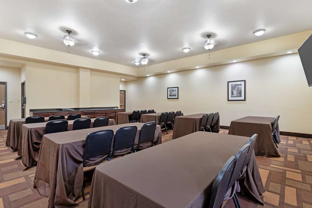 Best Western Plus Goliad Inn & Suites - photo 40