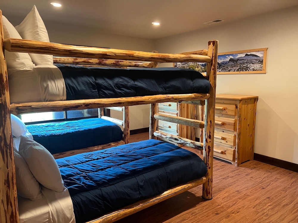 Glacier Homestead - photo 11