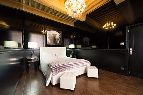 Aux Portes D'Honneur — hotel in Cluny