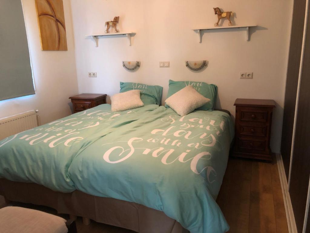 bungalow Onder de iep — 4-Star Luxury Hotel in Ermelo, Netherlands