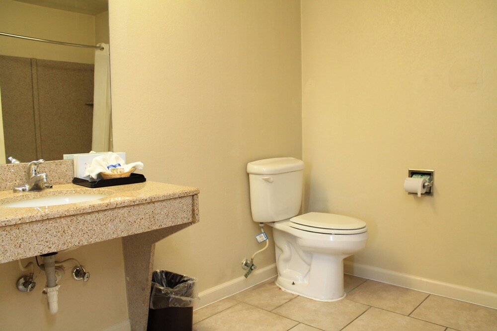 Best Way Inn & Suites - photo 10