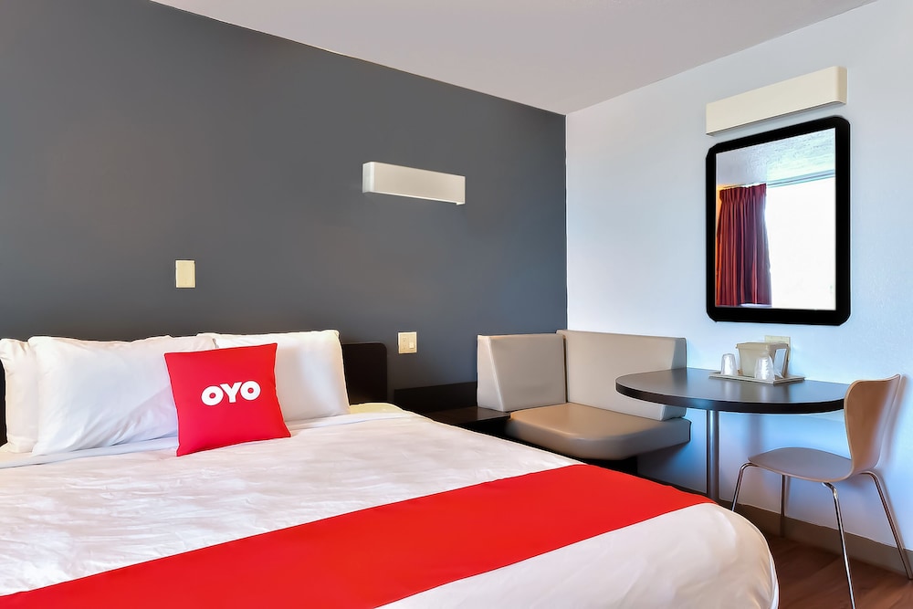 Oyo Hotel Valdosta Ga I 75 - photo 11