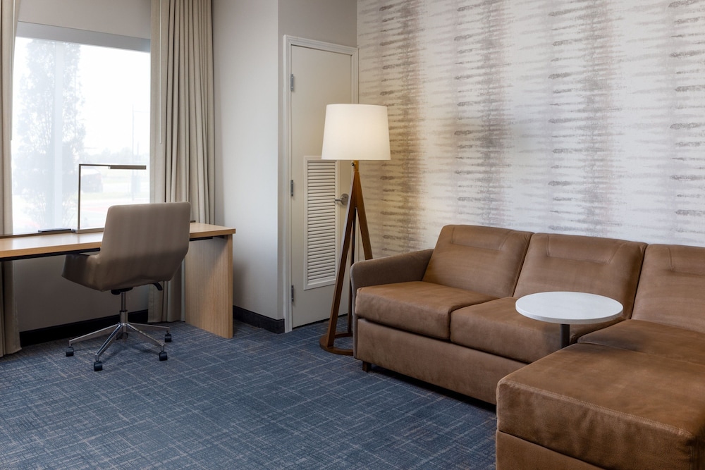 Residence Inn by Marriott Upper Marlboro Joint Base Andrews - photo 34