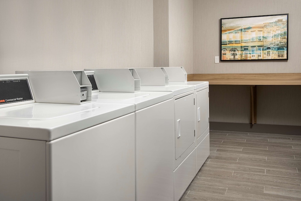 Hampton Inn Baltimore Downtown Convention Center - photo 32