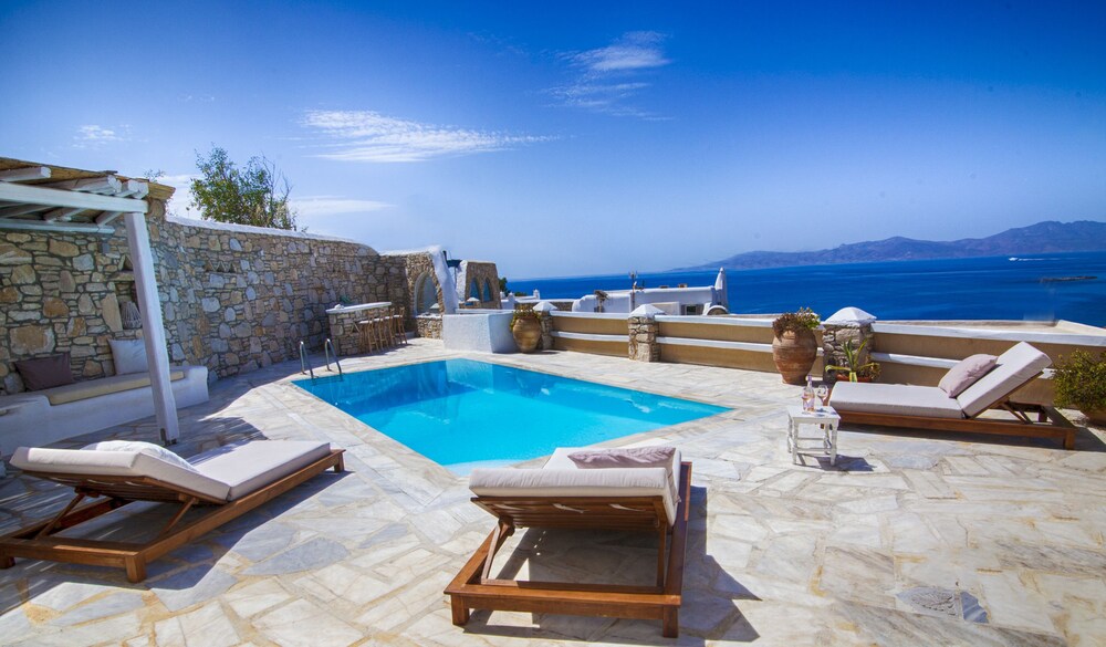 Mykonos Hippy Luxury — 4-Star Luxury Hotel in Mykonos, Greece