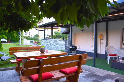 Apartma Franko — 4-Star Luxury Hotel in Cerklje Na Gorenjskem, Slovenia