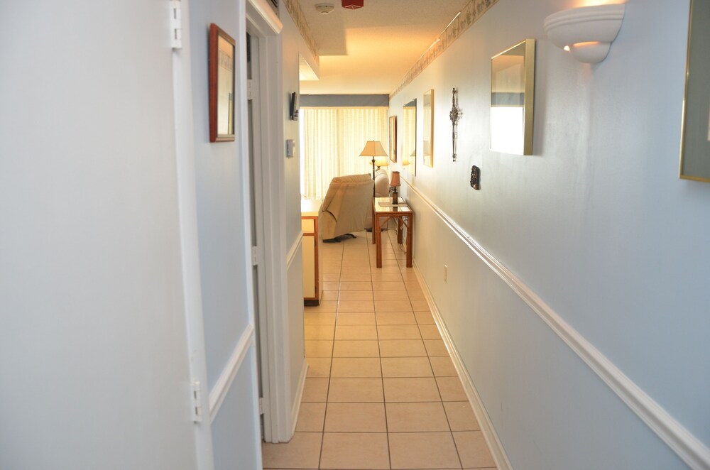 Royal Garden Resort 1401 3 Bedroom Condo by RedAwning - photo 16