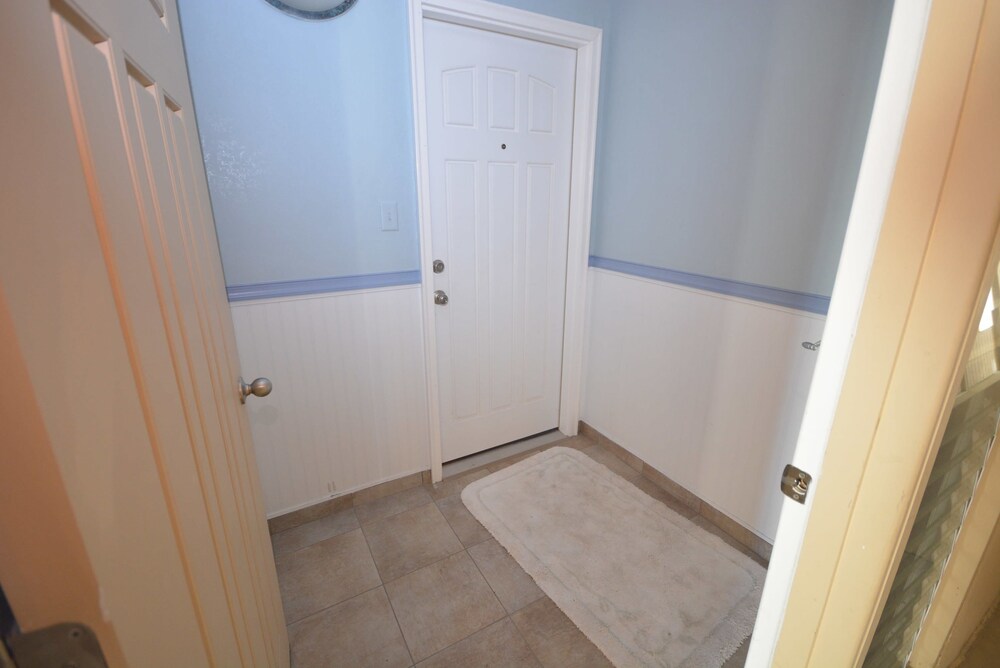 Covington Towers 103 2 Br Condo - photo 18