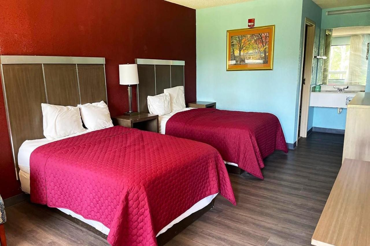 Mayfair Inn - photo 5