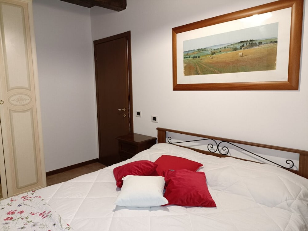 Borgo delle Rondini Relax Home — Genga — photo 3